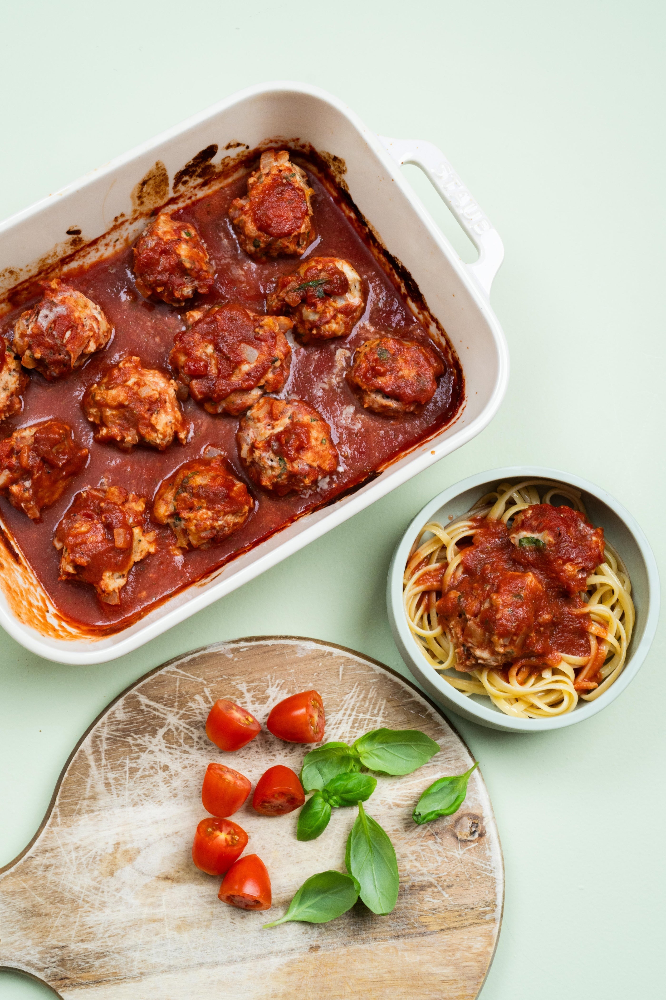 Kyllingboller i tomatsaus
