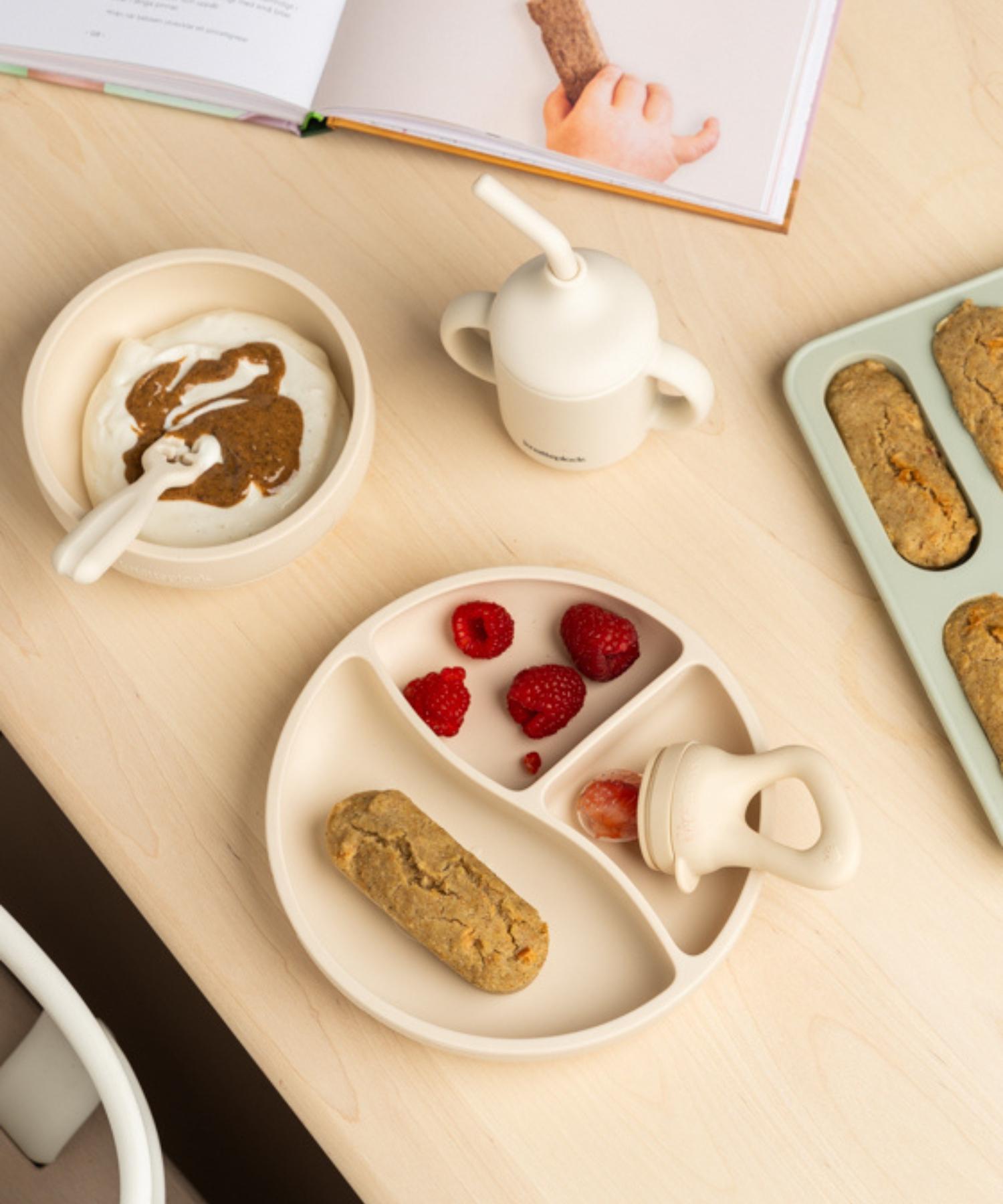 Inndelt barnetallerken med sugekopp Knatteplock