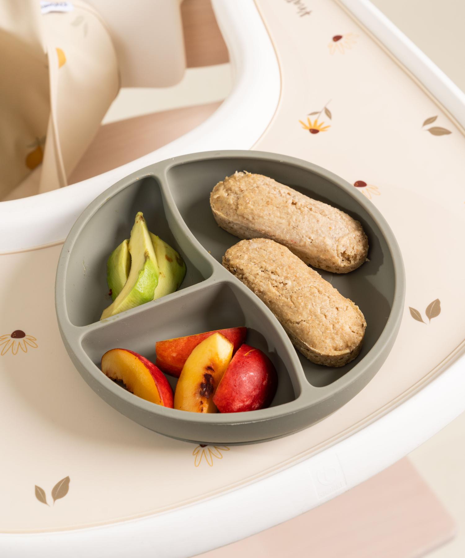 Inndelt barnetallerken med sugekopp Knatteplock