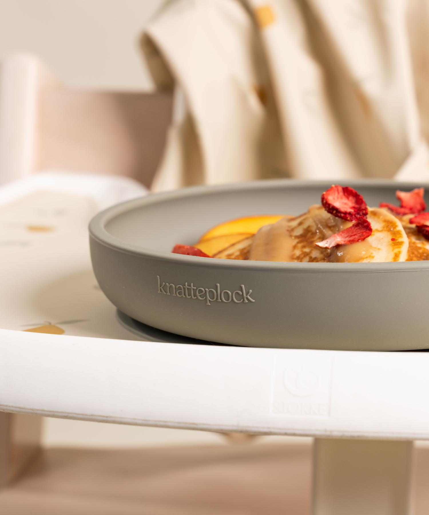 Barnetallerken med sugekopp, uten inndeling Knatteplock