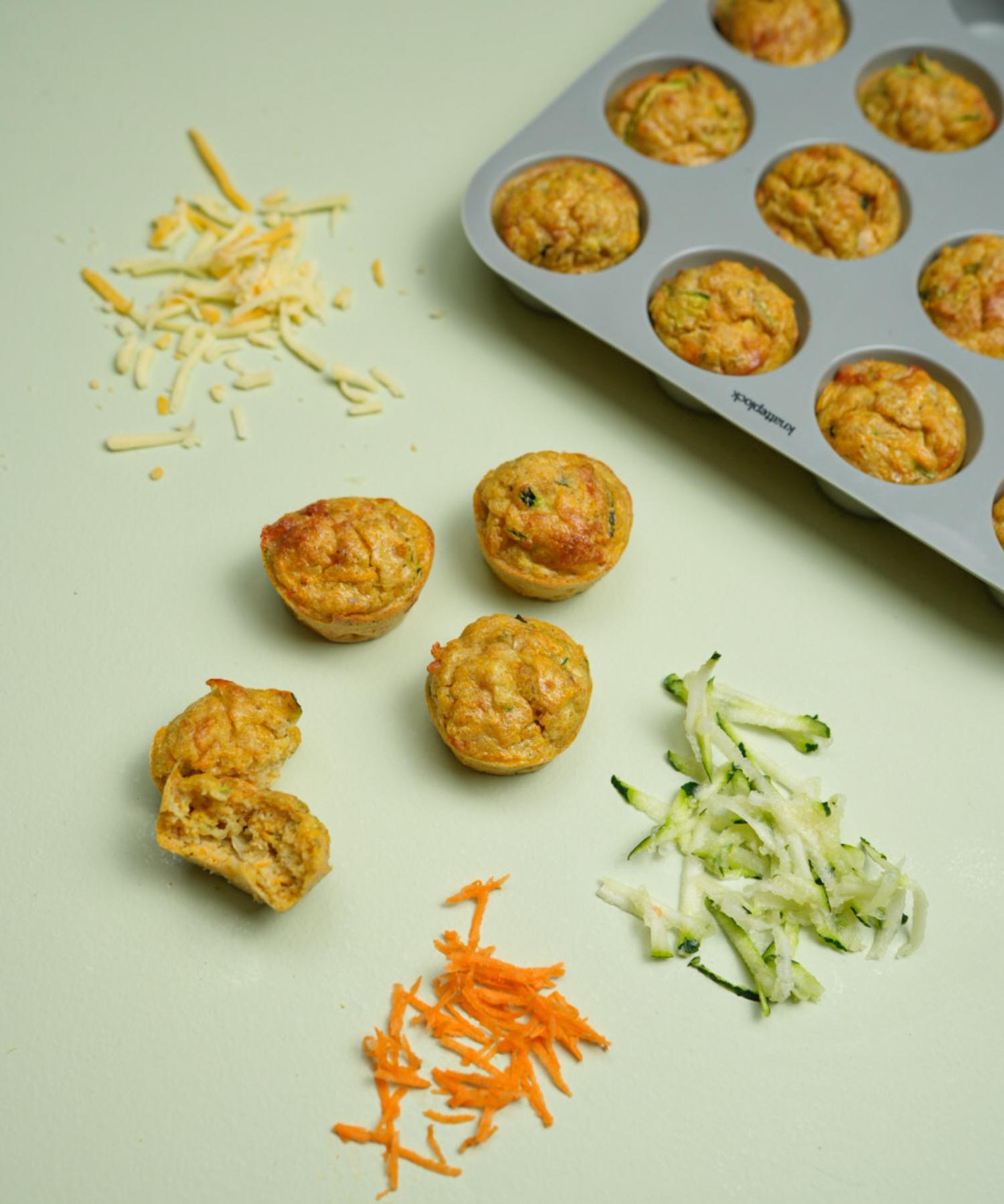 Minimuffinsform i silikon - Dusty green Knatteplock