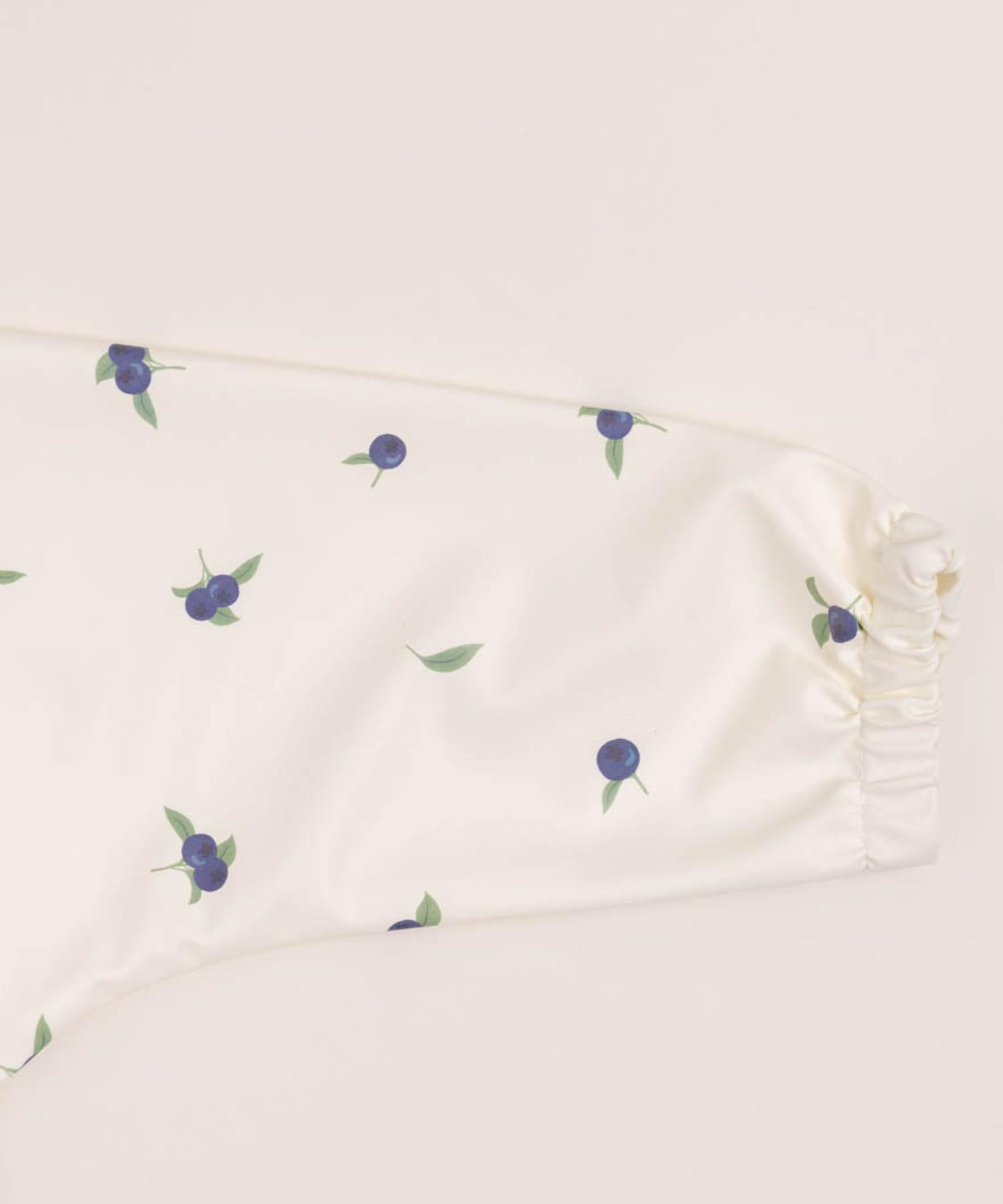 Smekke med ermer og lomme  - Blueberry forest Knatteplock