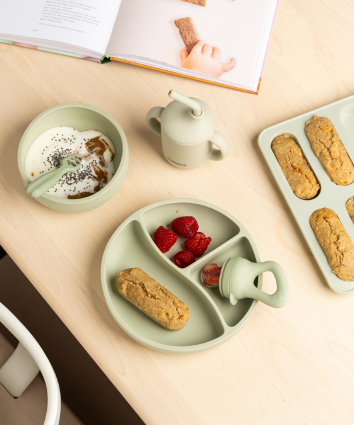 Inndelt barnetallerken med sugekopp Knatteplock